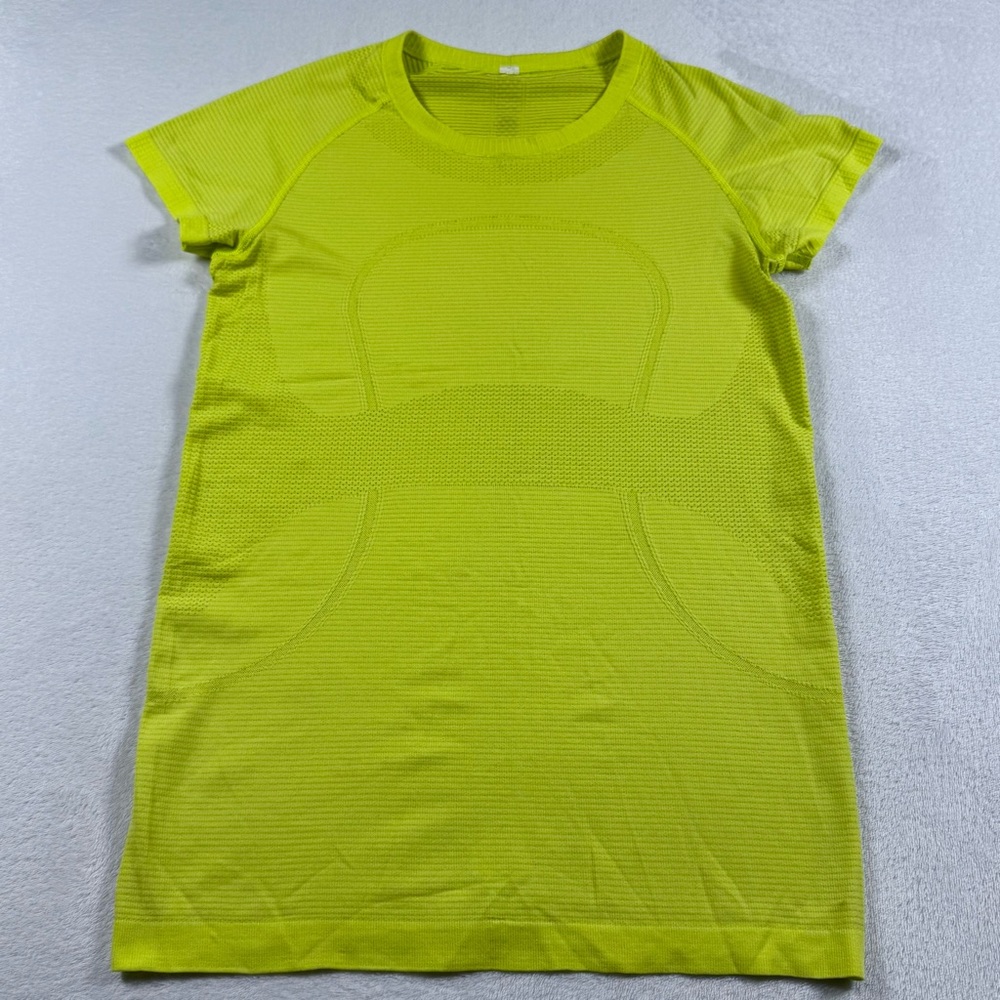 Lululemon Metal Vent T-Shirt Short Sleeve Neon Yellow